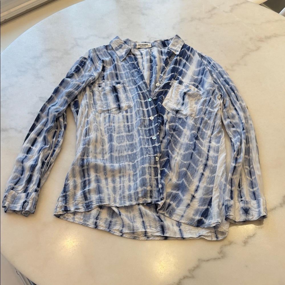 NWOT Casual Blue and White Tie-Dye Shirt